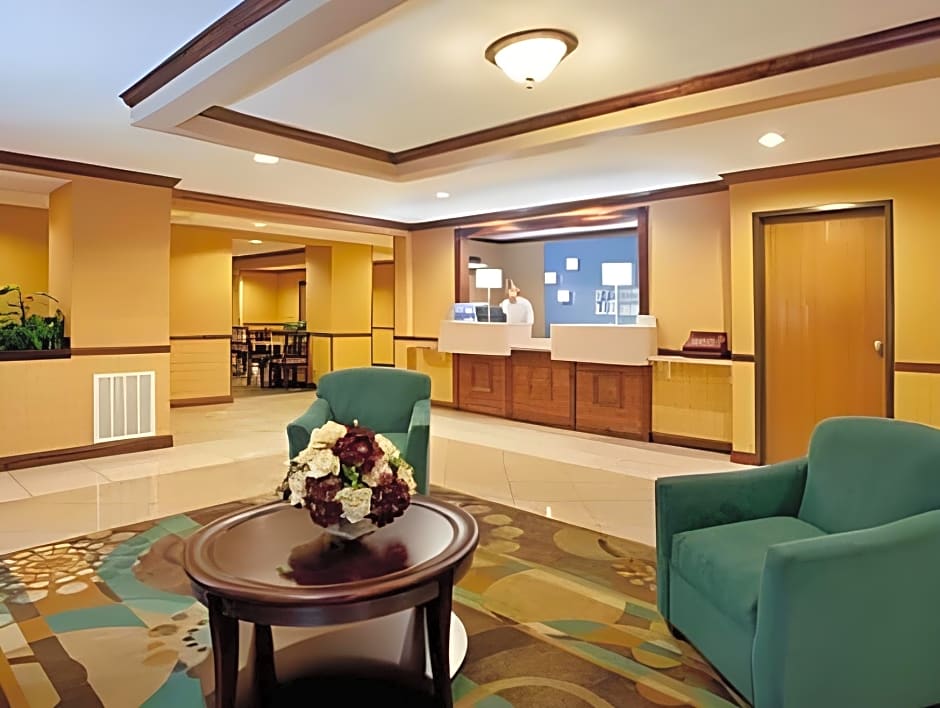 Holiday Inn Express Tuscola