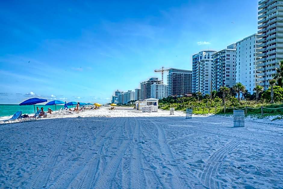 Deluxe Studios and Apartments at the Casablanca