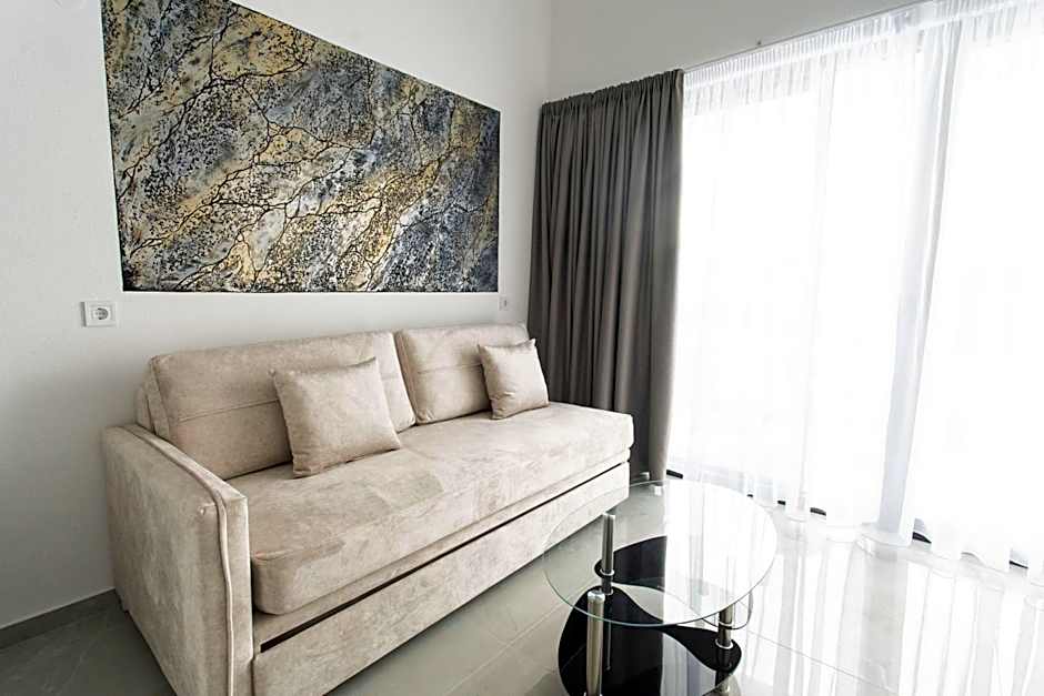 Aeonian Luxury Suites Asprovalta, Adults Only & Kids 12 Plus