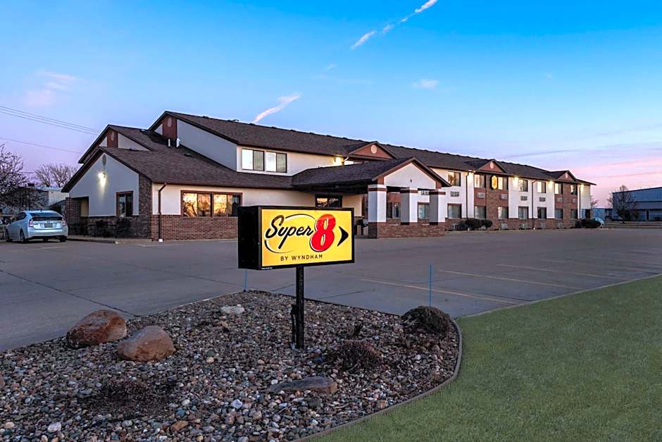 Super 8 by Wyndham Oelwein