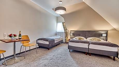 Standard Family Room
