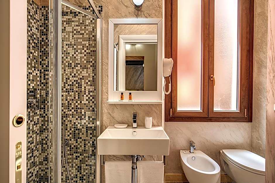 Colosseo Accomodation Room Guest House