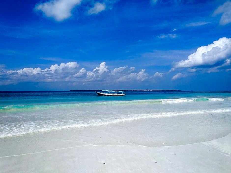 Bara Beach Bungalows