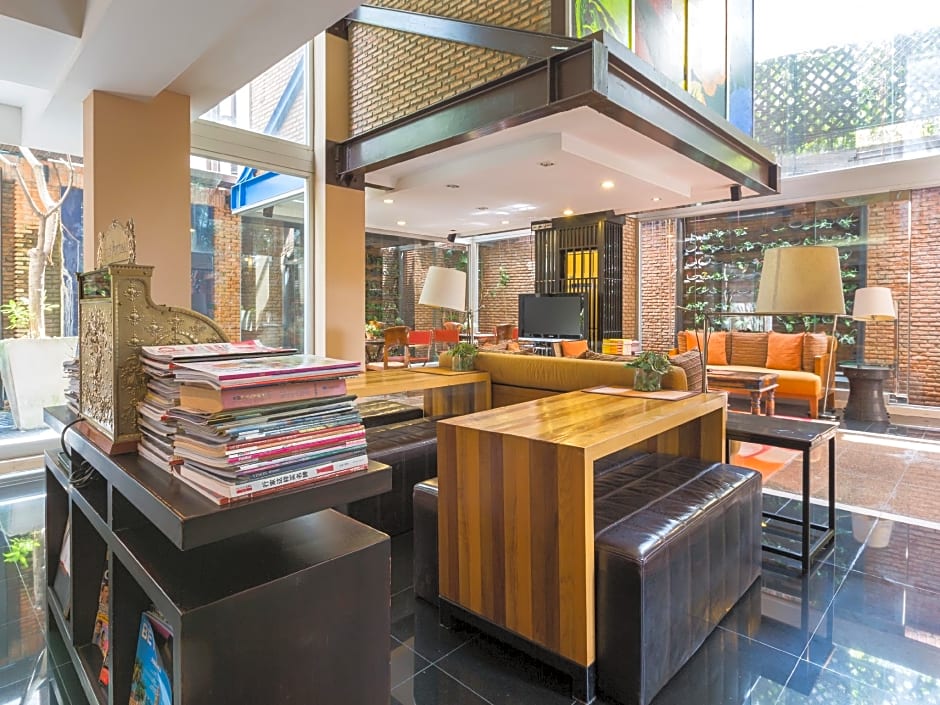 Silom Convent Garden Hotel