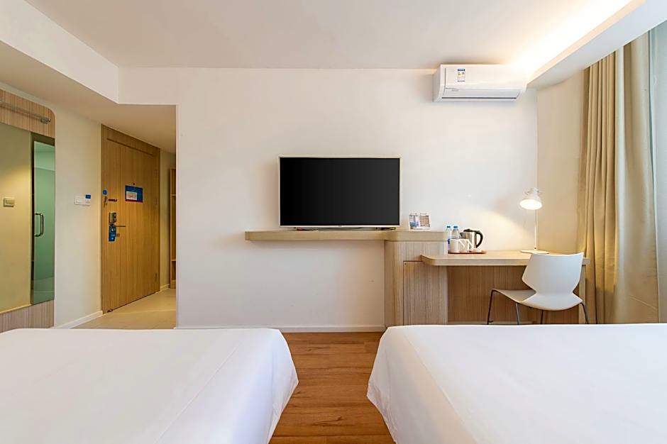 Hanting Hotel Dalian Nanshidao Street