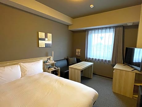 Double Room with Small Double Bed - Non-Smoking