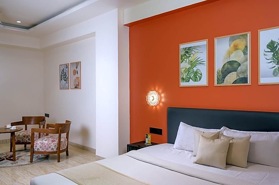 The Grand Neelam Hotel