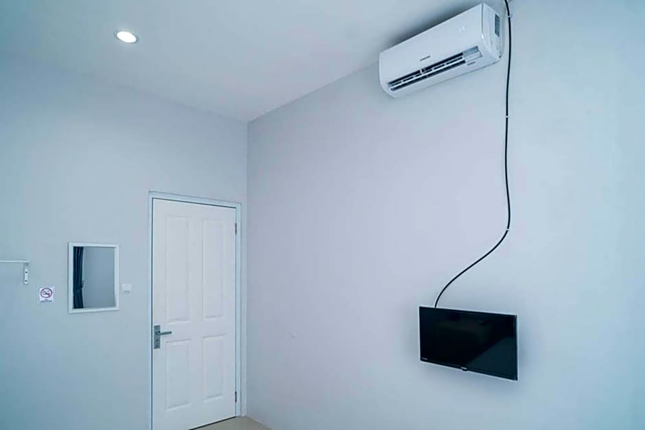 Nina House near Taman Budaya Sentul RedPartner