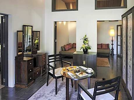 Signature Governor's Residence with One King and One Queen Bed