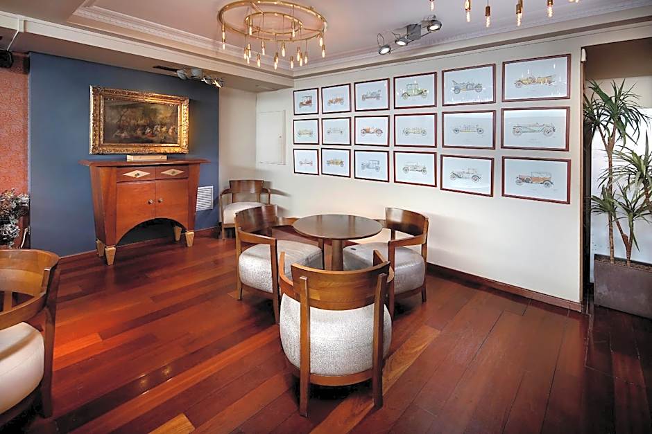 Apartaments-Hotel Hispanos 7 Suiza