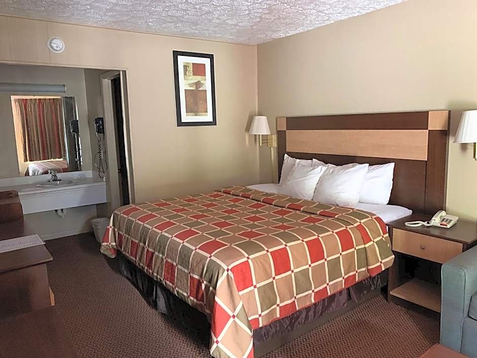 Travelowes Motel - Maggie Valley
