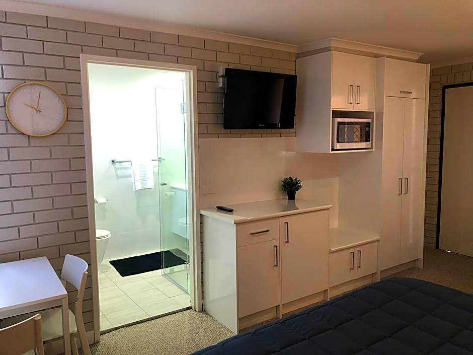 Estelle Kramer Motel