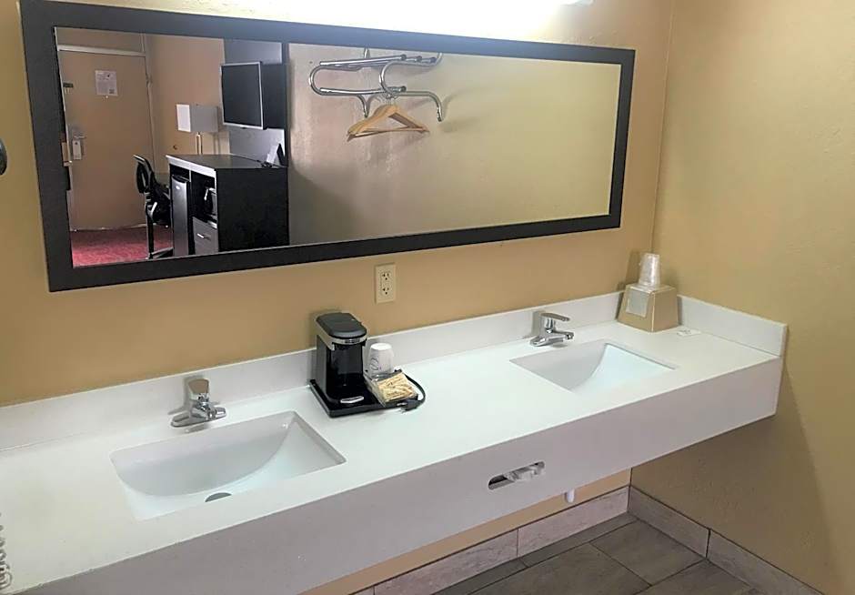 Conner Hill Motor Lodge