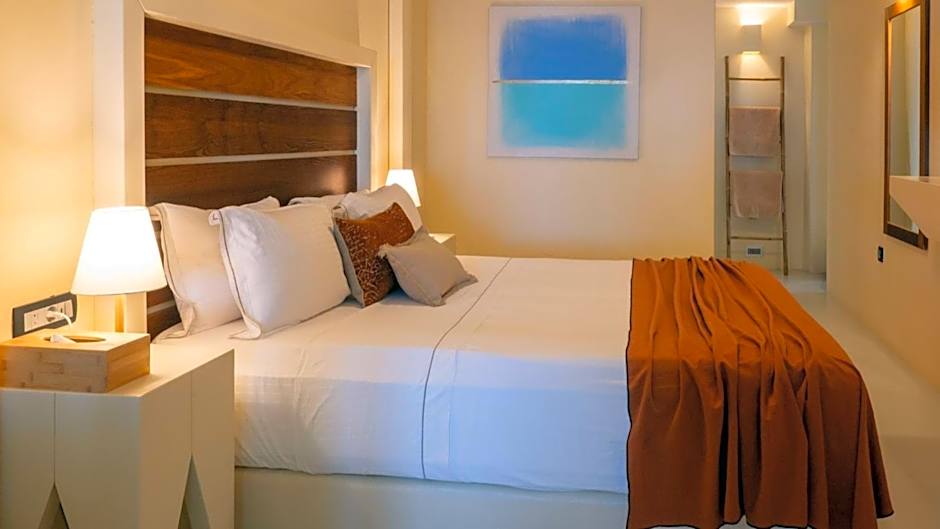 Apeiron Blue Santorini - Adults Only 14 plus - Apeiron Hotels