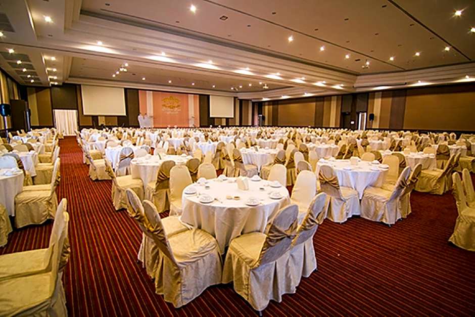 Golden City Rayong Hotel