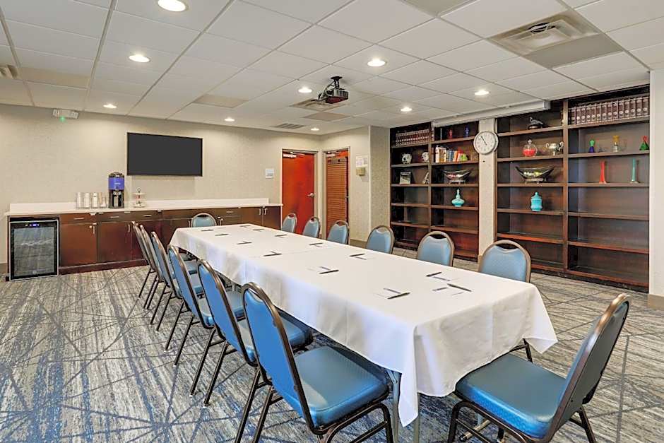 Holiday Inn Express Hotel & Suites- Gadsden By IHG