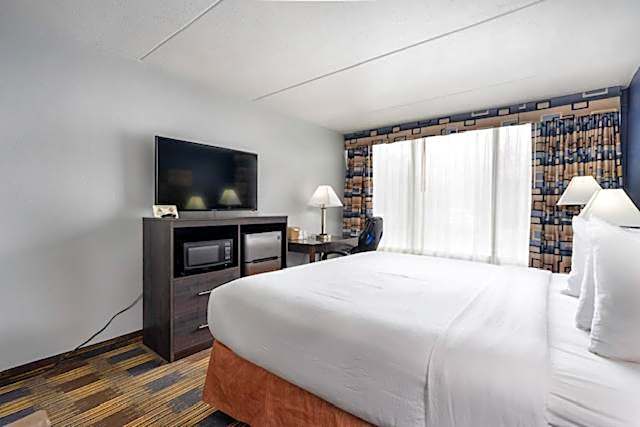 Baymont by Wyndham Addison
