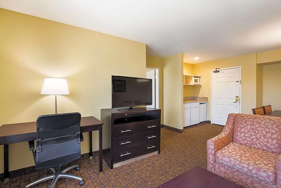 Best Western Escondido Hotel