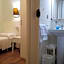 Hostal Lesseps