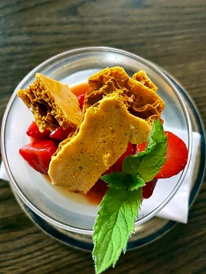 The Baytree Restaurant & Guesthouse