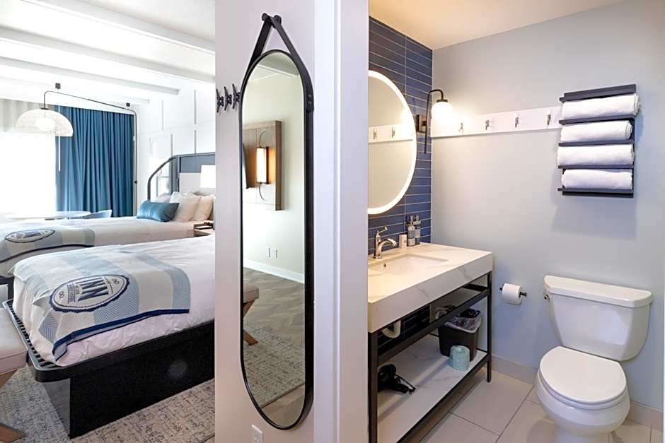 The Inn at Harbor Shores