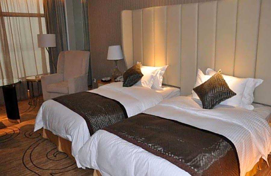 XinHua JianGuo Hotel