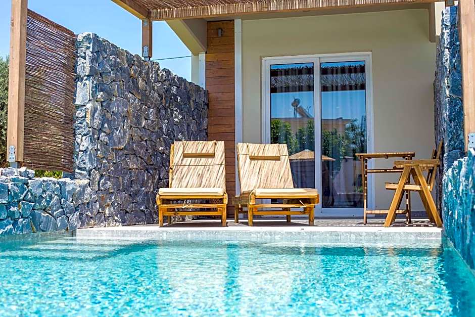 Dias Studios & Suites