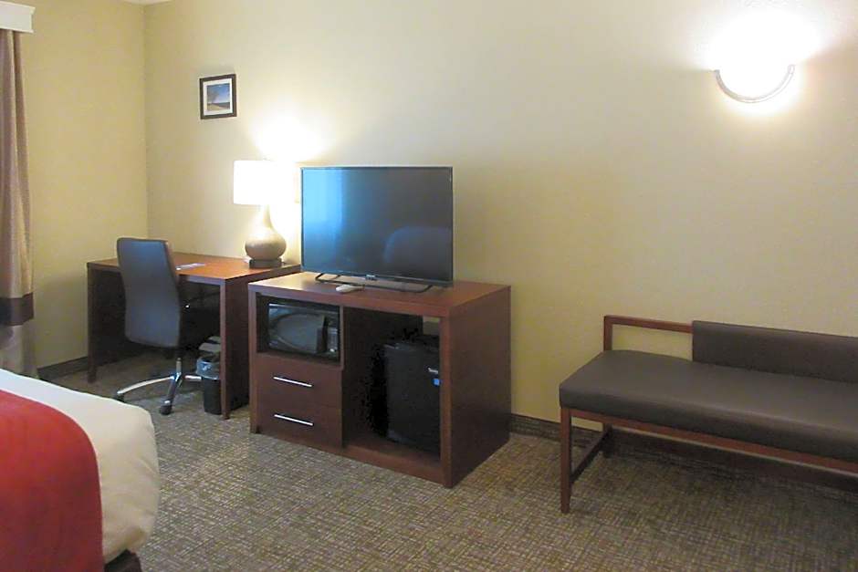 Comfort Inn & Suites