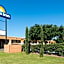 Days Inn by Wyndham San Marcos