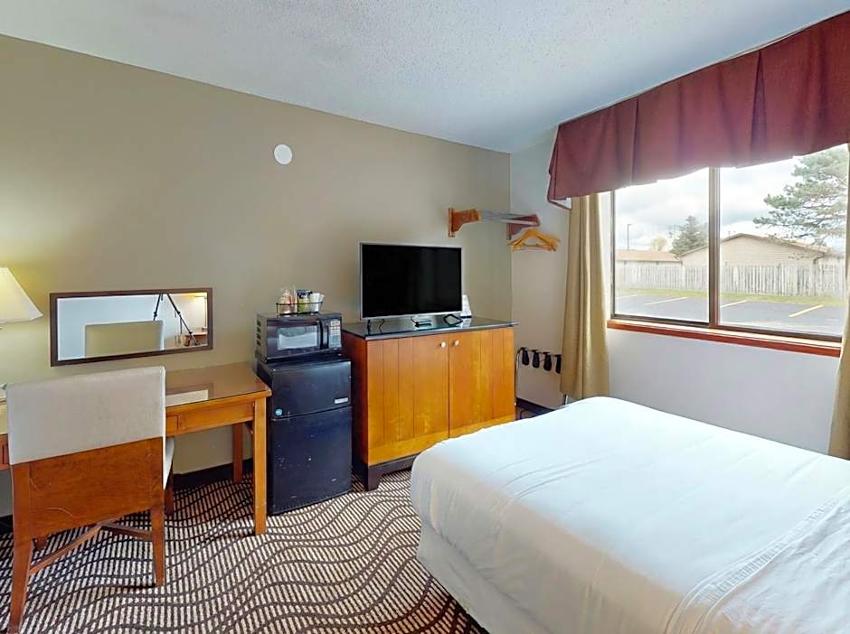 Oscoda Lakeside Hotel