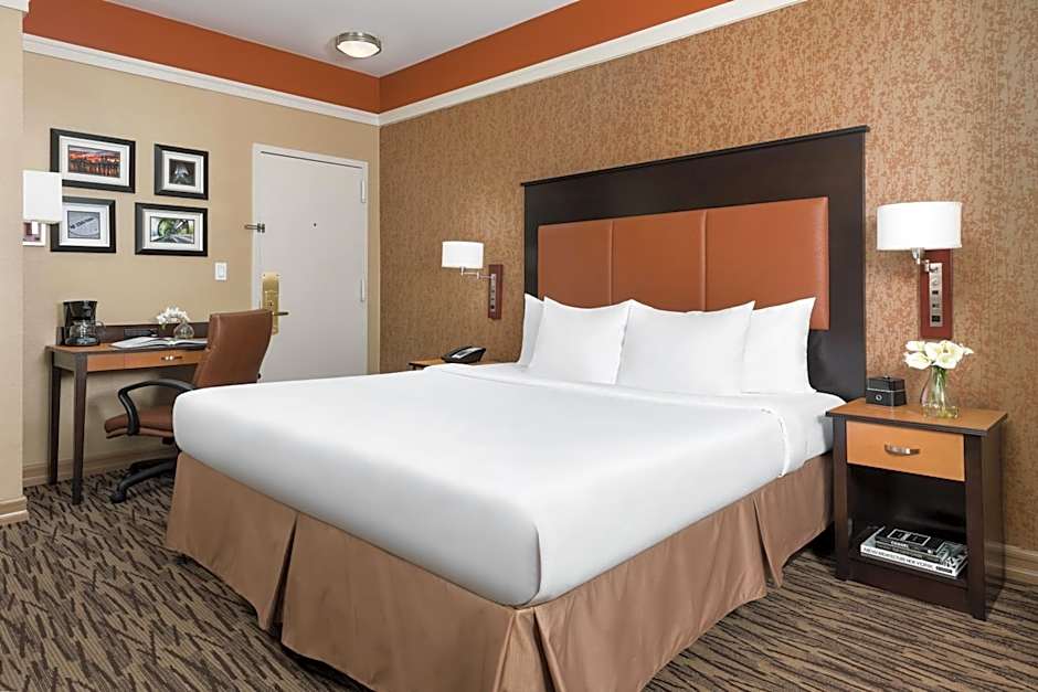 The Hotel @ Fifth Avenue