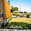 Laurus Hotel