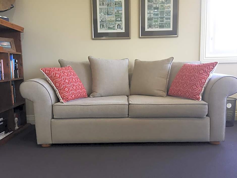 Llarrinda Bed & Breakfast