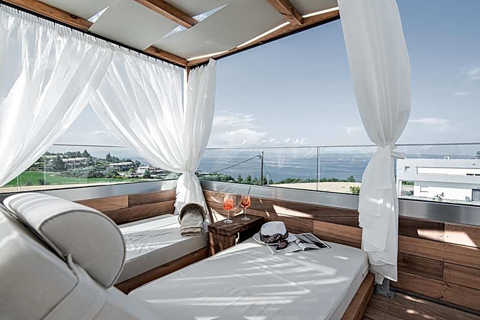 King's & Queen's Afitos - Suites With Private Pool