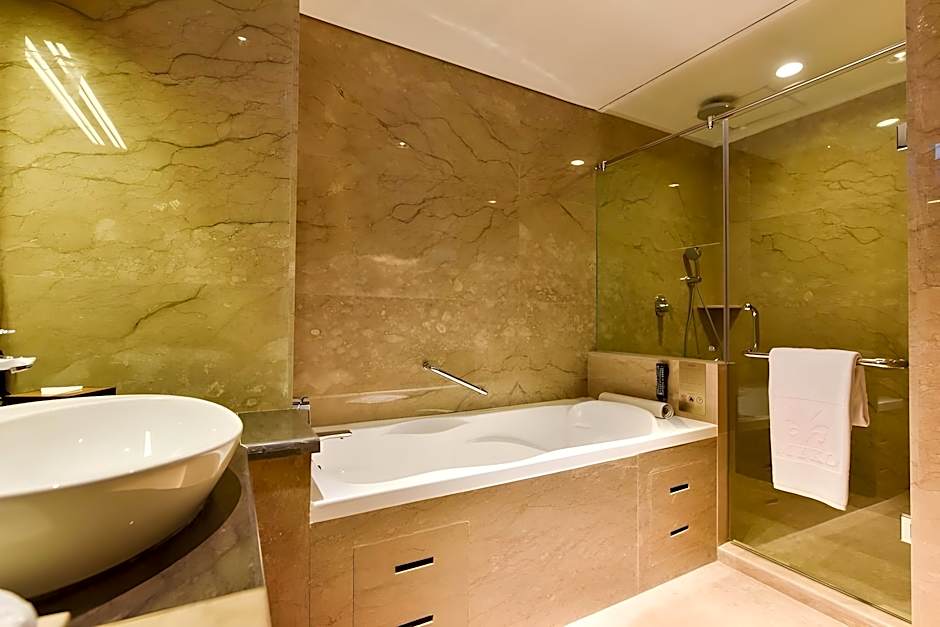 Myko Hotel & Convention Center Makassar