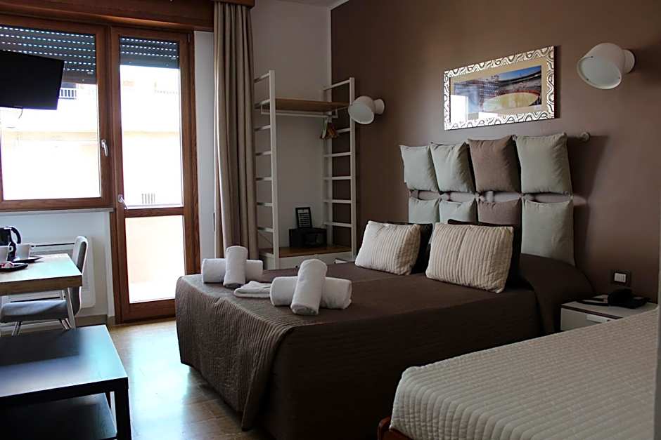 Foto 1 de 5 de Triple Room