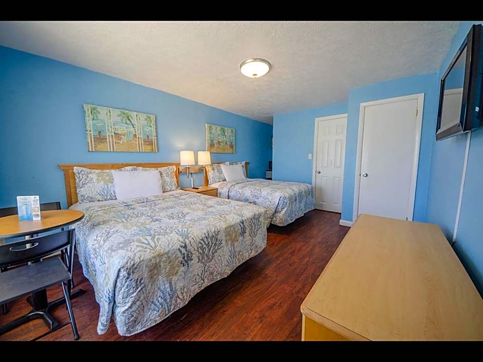 Surfcomber Motel
