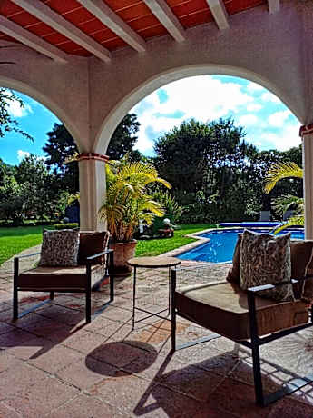 Casa Flor de Mayo
