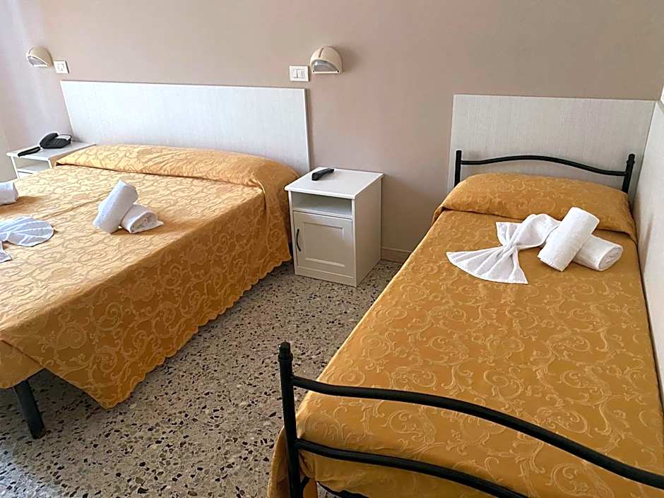 Hotel Modenese