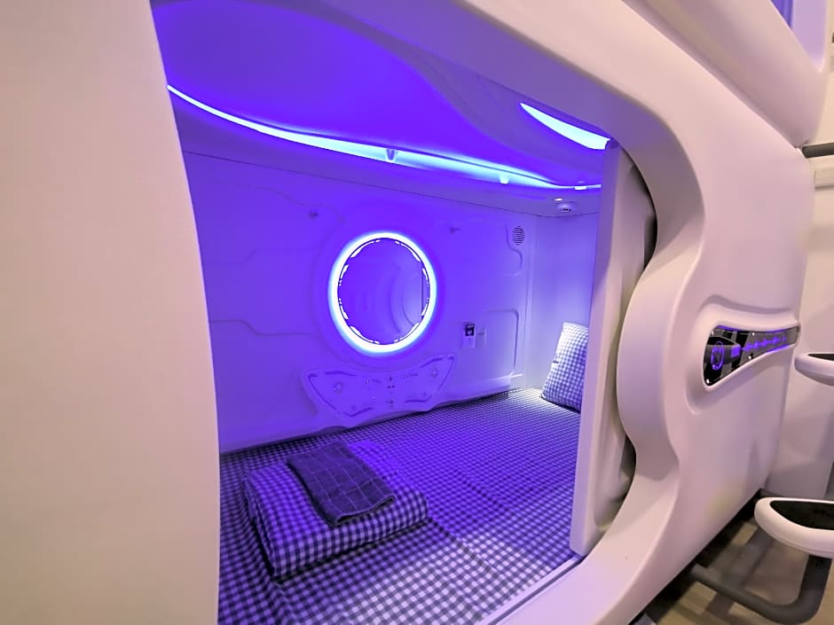 Photo 1 of 9 of Mixed Capsule Room