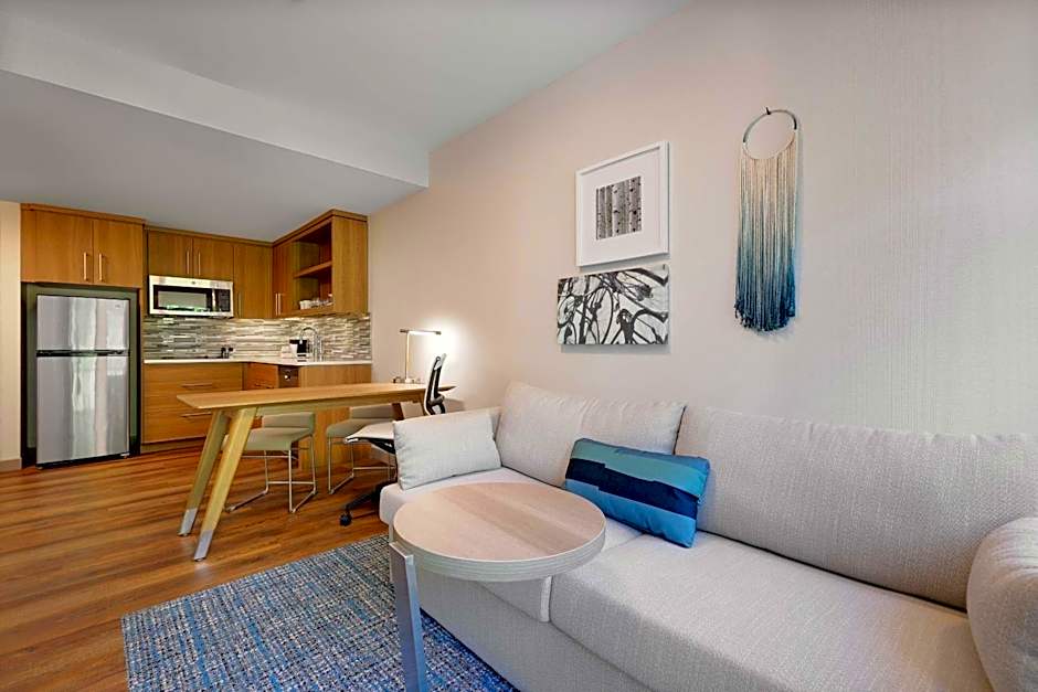 Element New York Wood Ridge