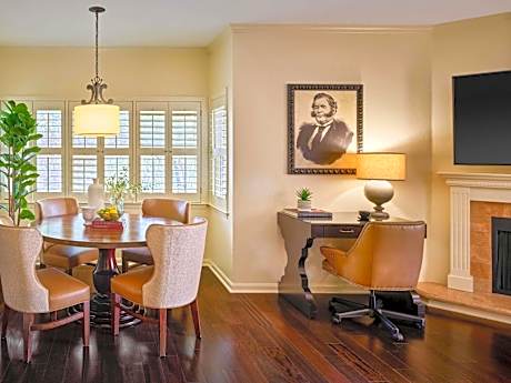 One-Bedroom General Vallejo King Suite with Sofa Bed and Patio - Fireplace/Garden View