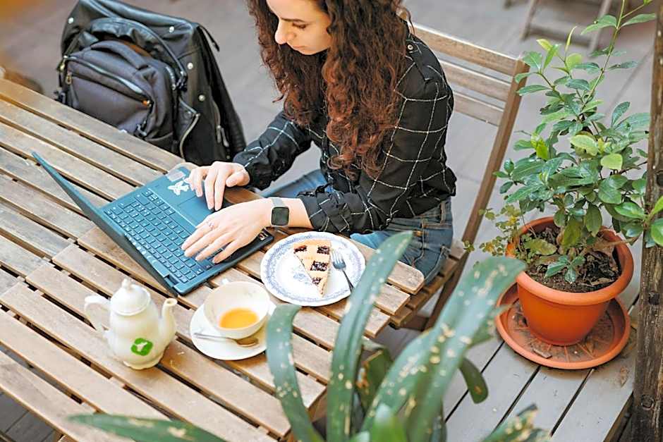 Tomato Urban Retreat