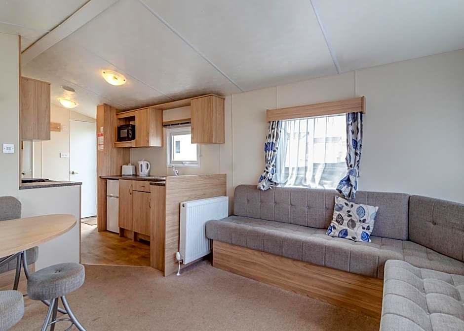 Castaways Beach Resort