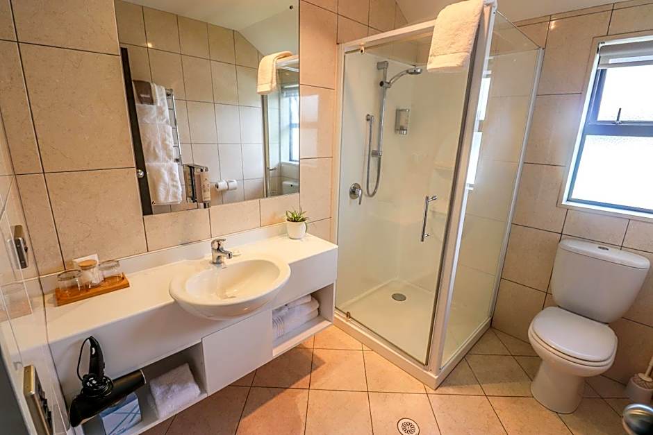 Coleraine Suites & Apartments