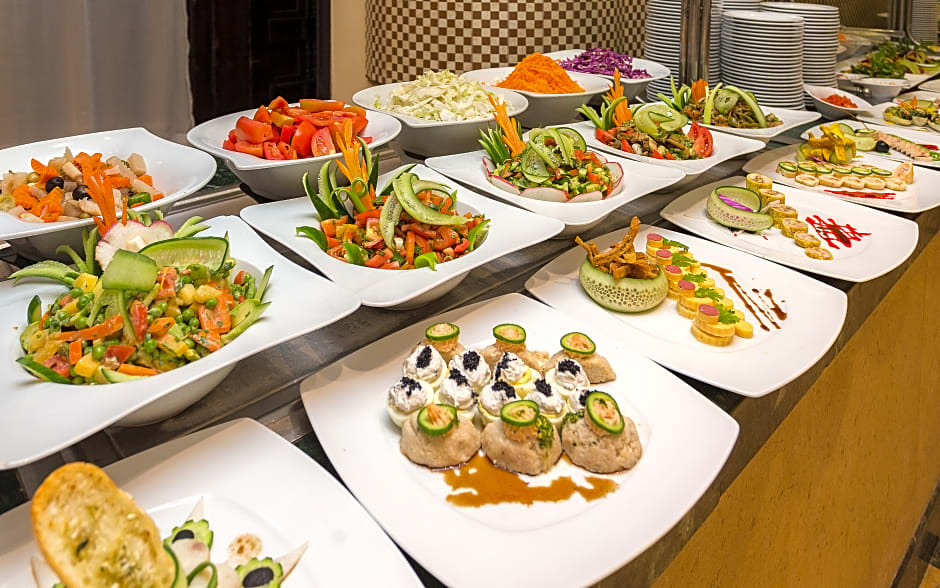 SUNRISE Le Jarden Resort