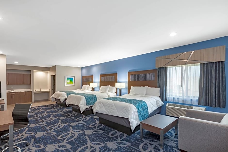 Baymont Inn & Suites Houston Hobby Airport