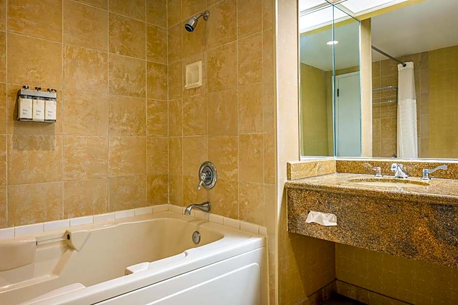 Horseshoe Bossier City - A Caesars Rewards Destination