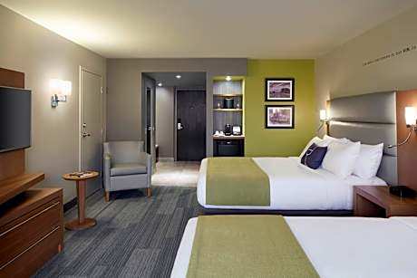 Queen Room with Two Queen Beds