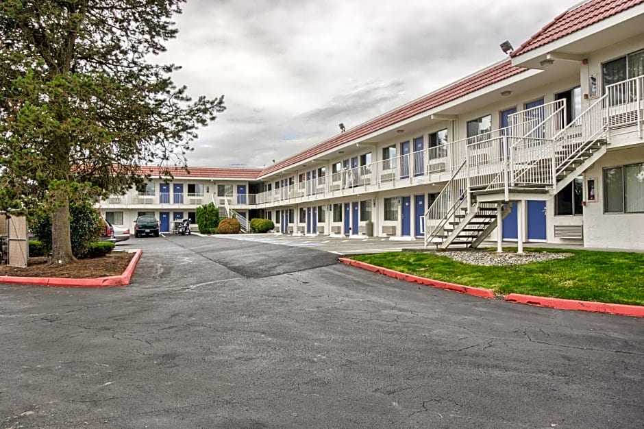 Motel 6-Everett, WA - South